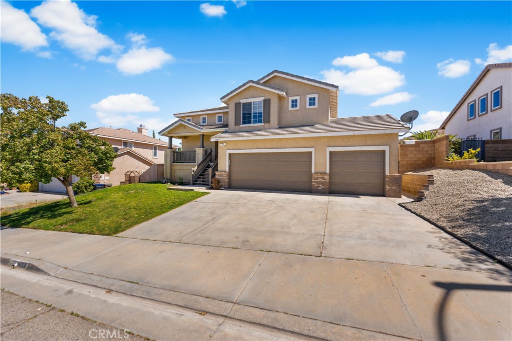 1050 Cactus Drive Property Photo 3