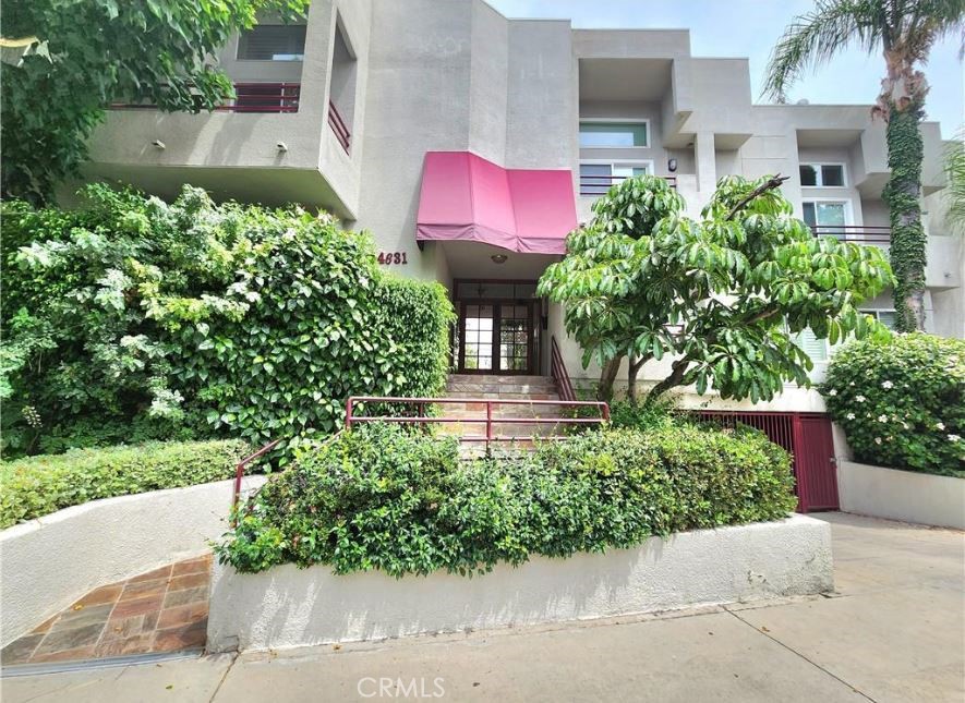 14631 Dickens Street 11 Property Photo 1