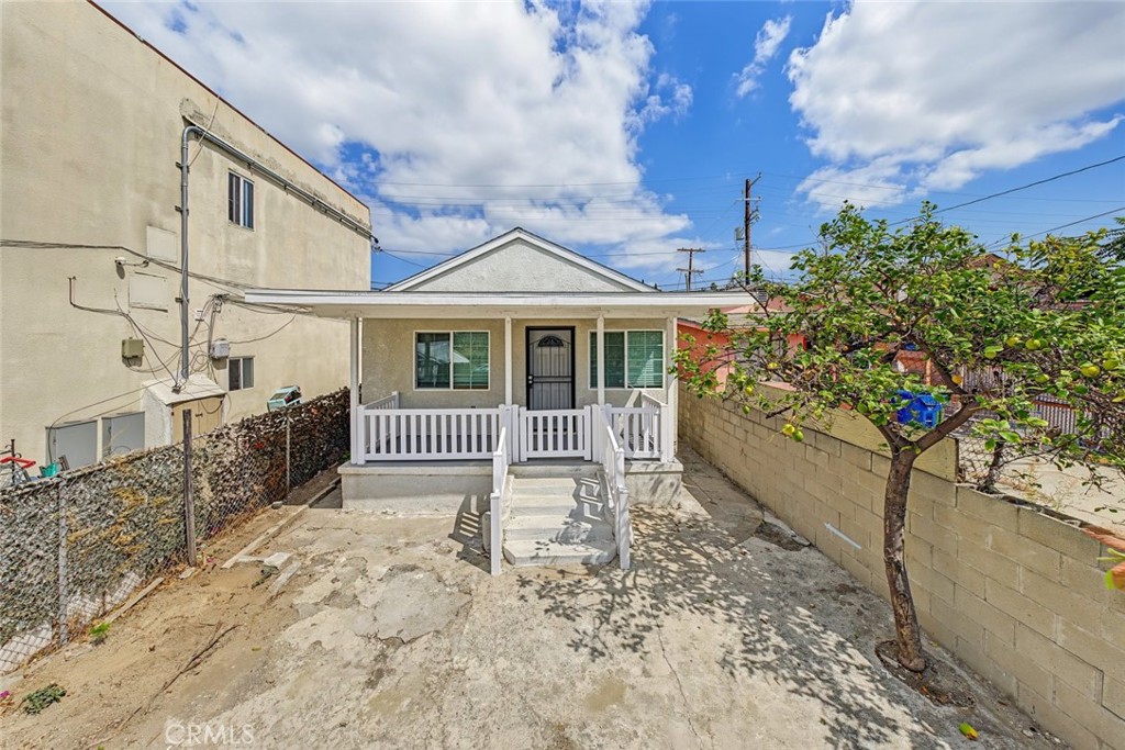 3207 E Cesar E Chavez Avenue Property Photo 1