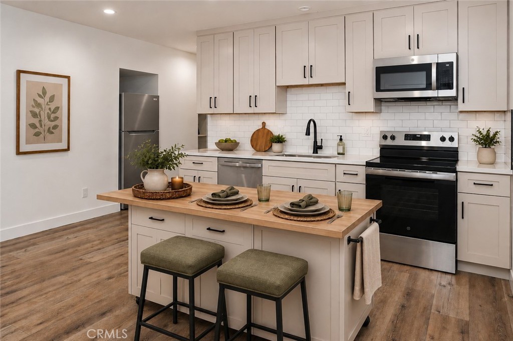 216 - 218 N Park View Street Property Photo 19