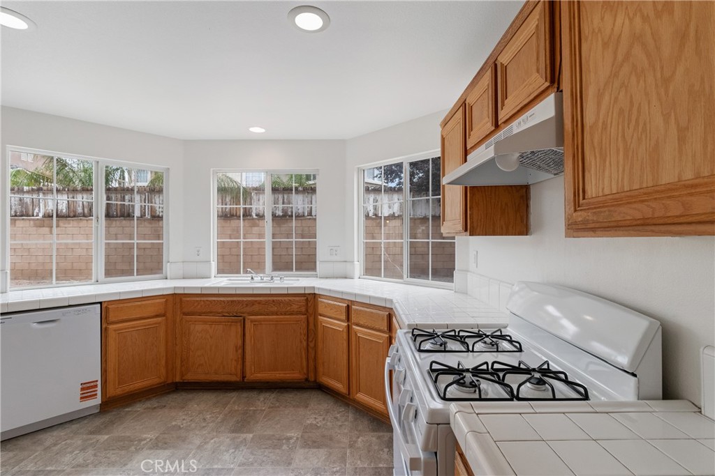 37660 Newbury Property Photo 11