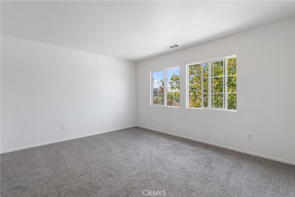 37660 Newbury Property Photo 17