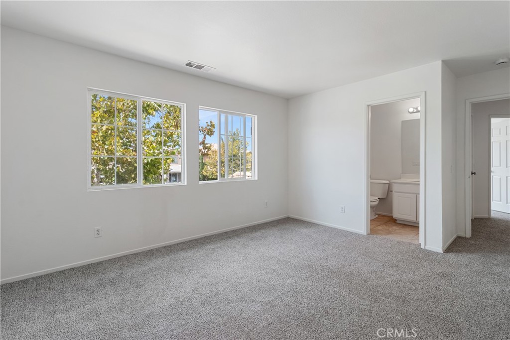 37660 Newbury Property Photo 18