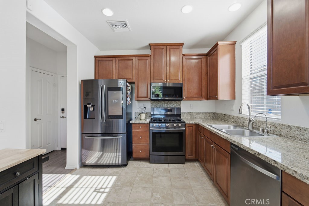 28492 Camino Del Arte Drive Property Photo 12