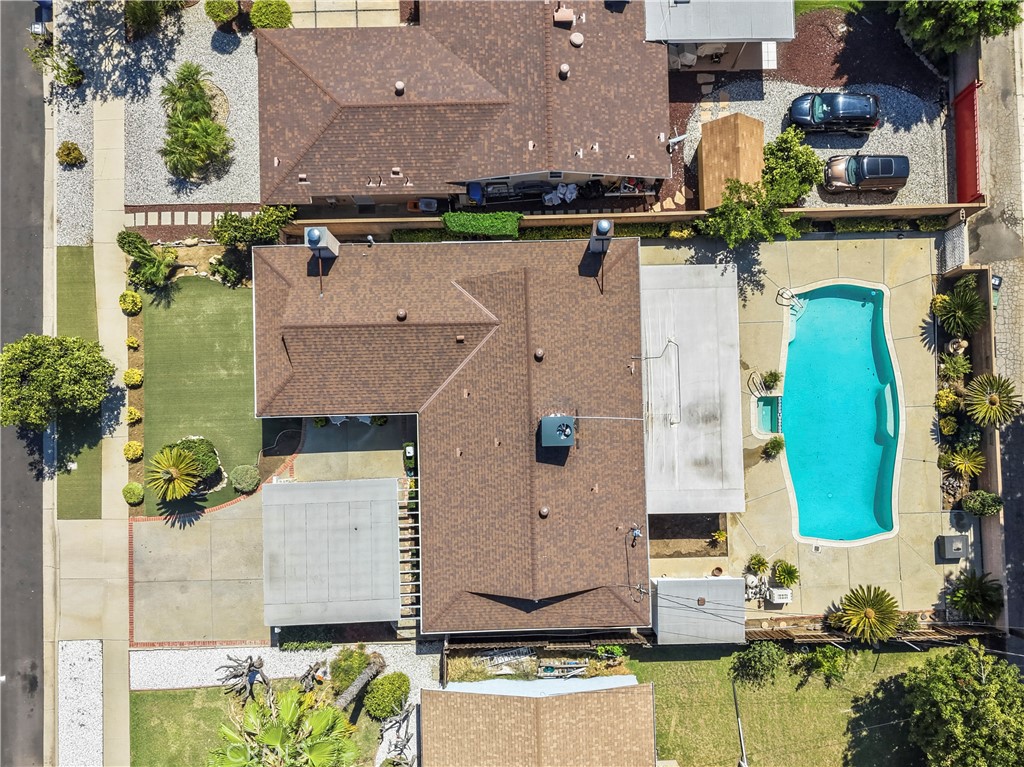 10147 Monogram Property Photo 3