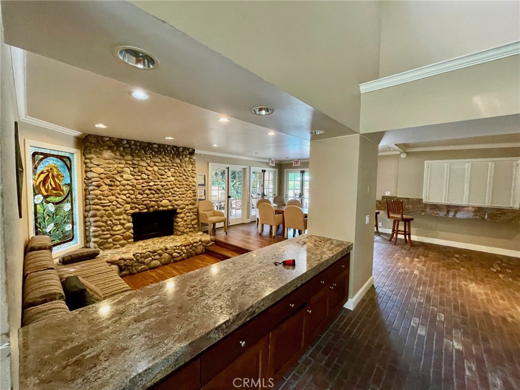 8840 Villa La Jolla Drive 220 Property Photo 17