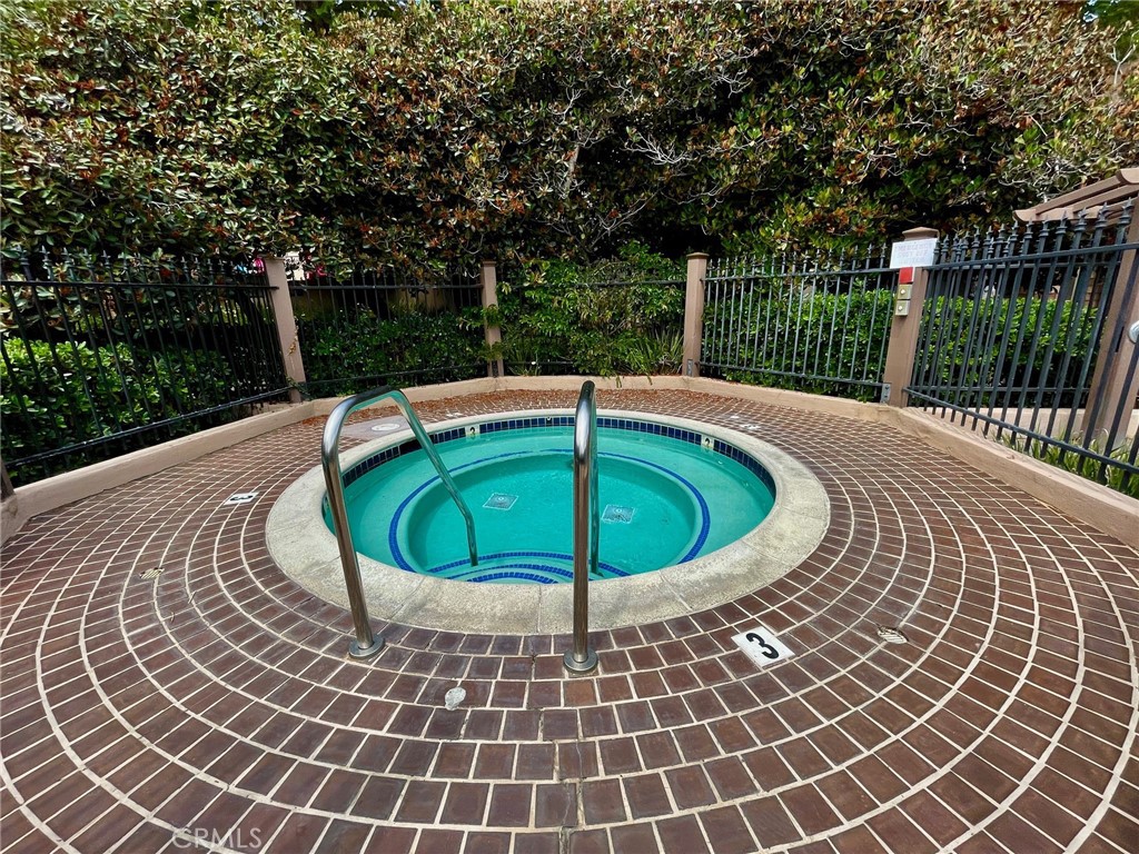 8840 Villa La Jolla Drive 220 Property Photo 21