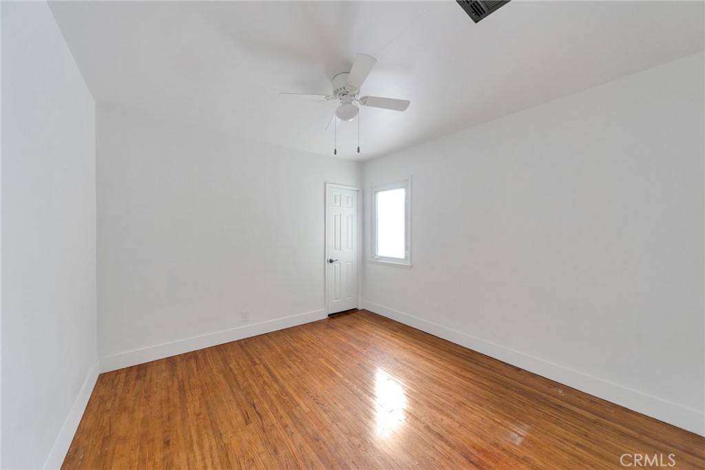 6153 Clybourn Avenue Property Photo 23
