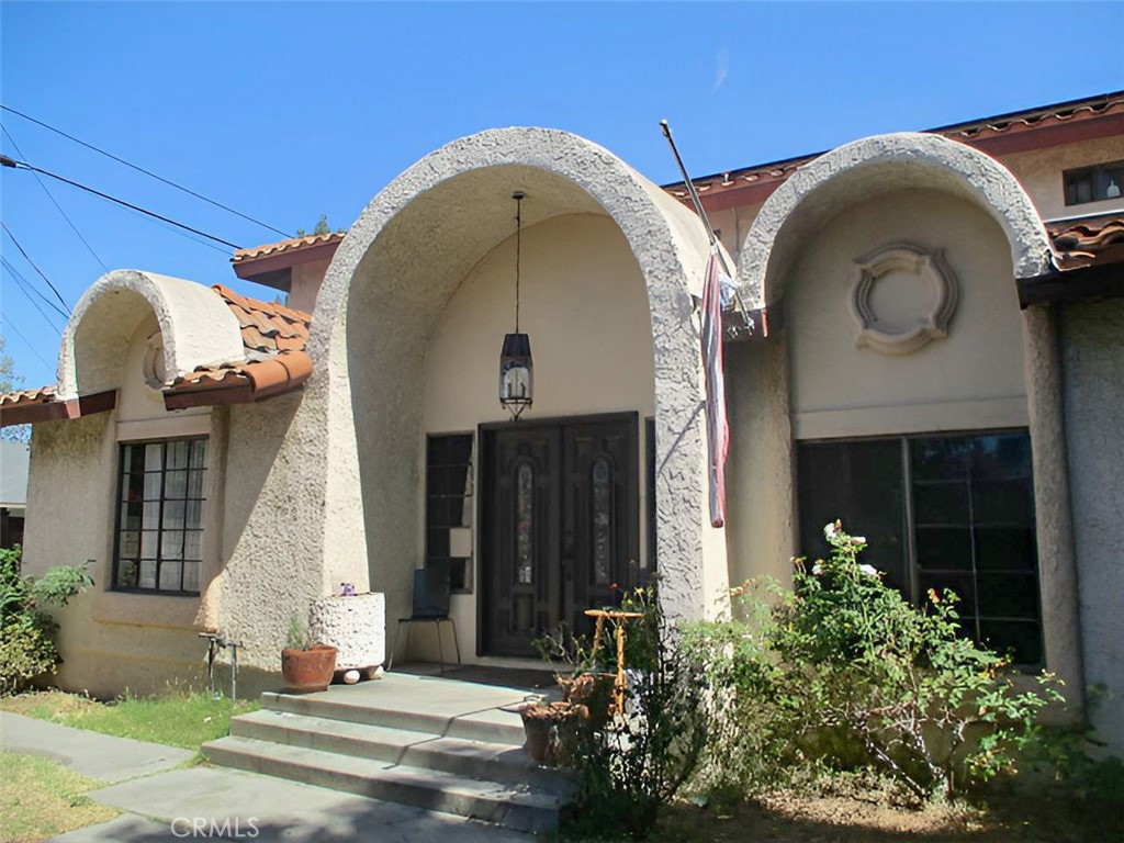 16815 Parthenia Property Photo 2