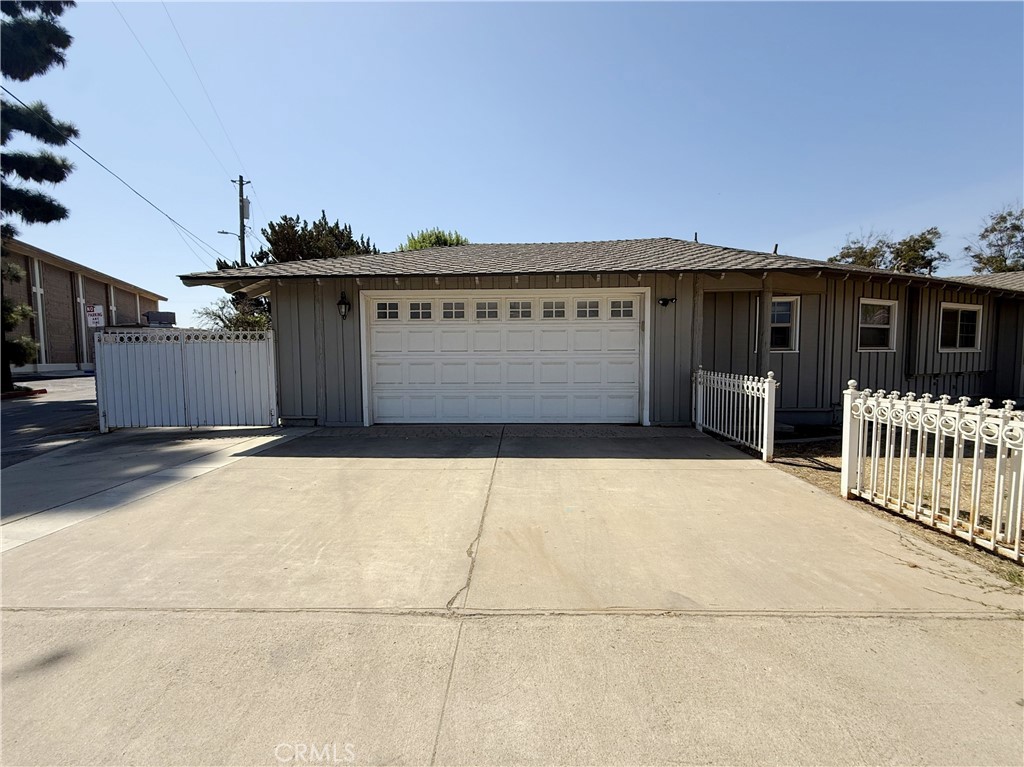 916 Oak Avenue Property Photo 4