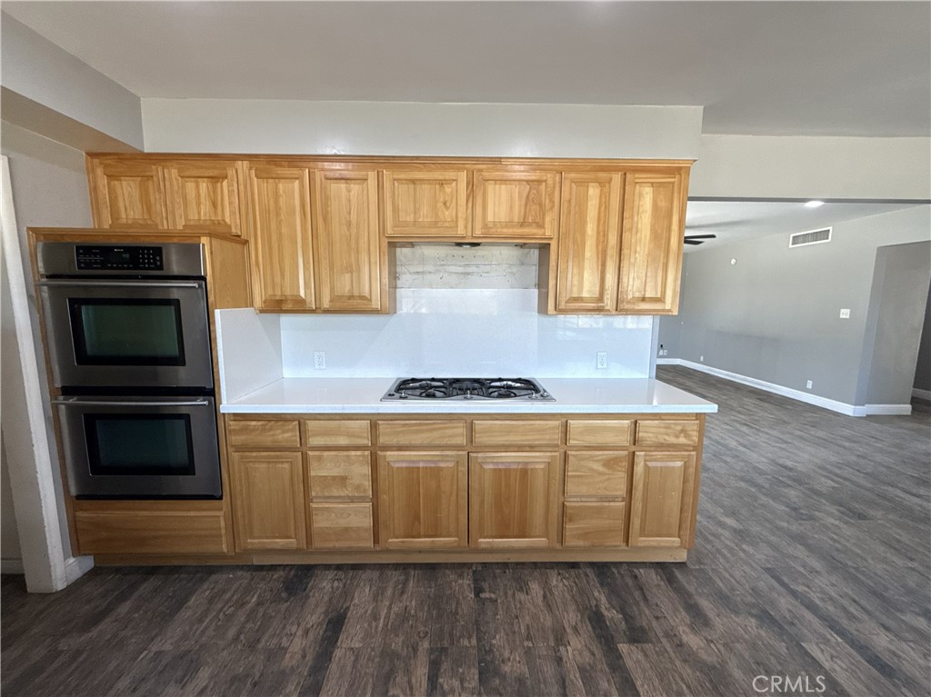 916 Oak Avenue Property Photo 12