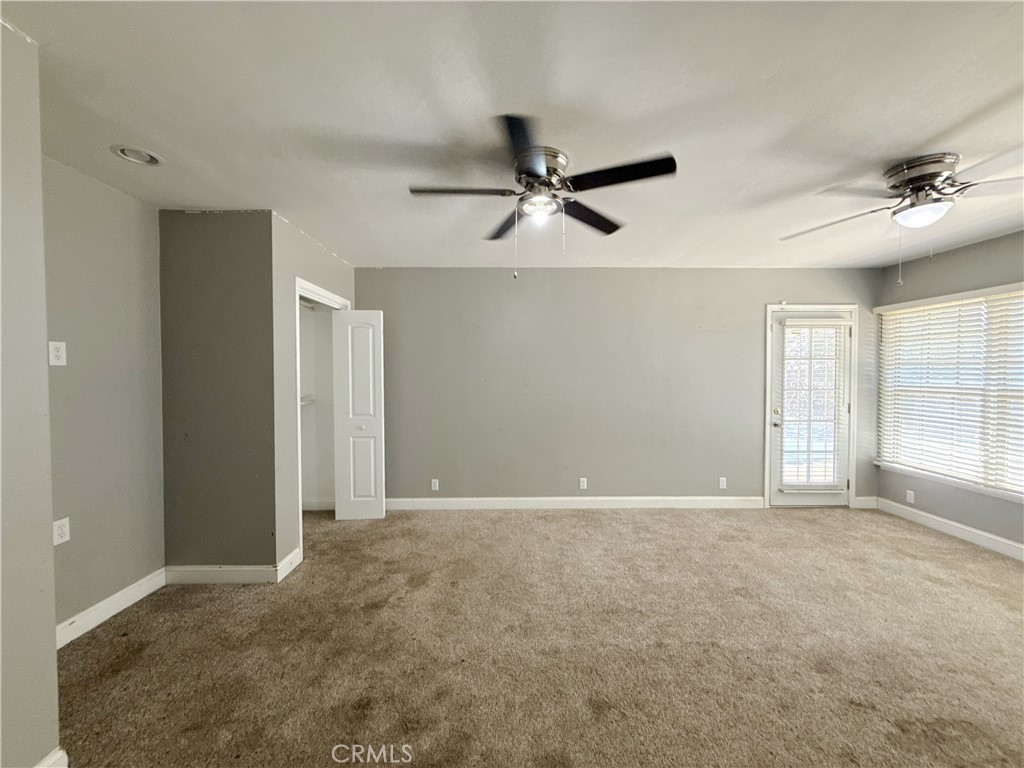 916 Oak Avenue Property Photo 25