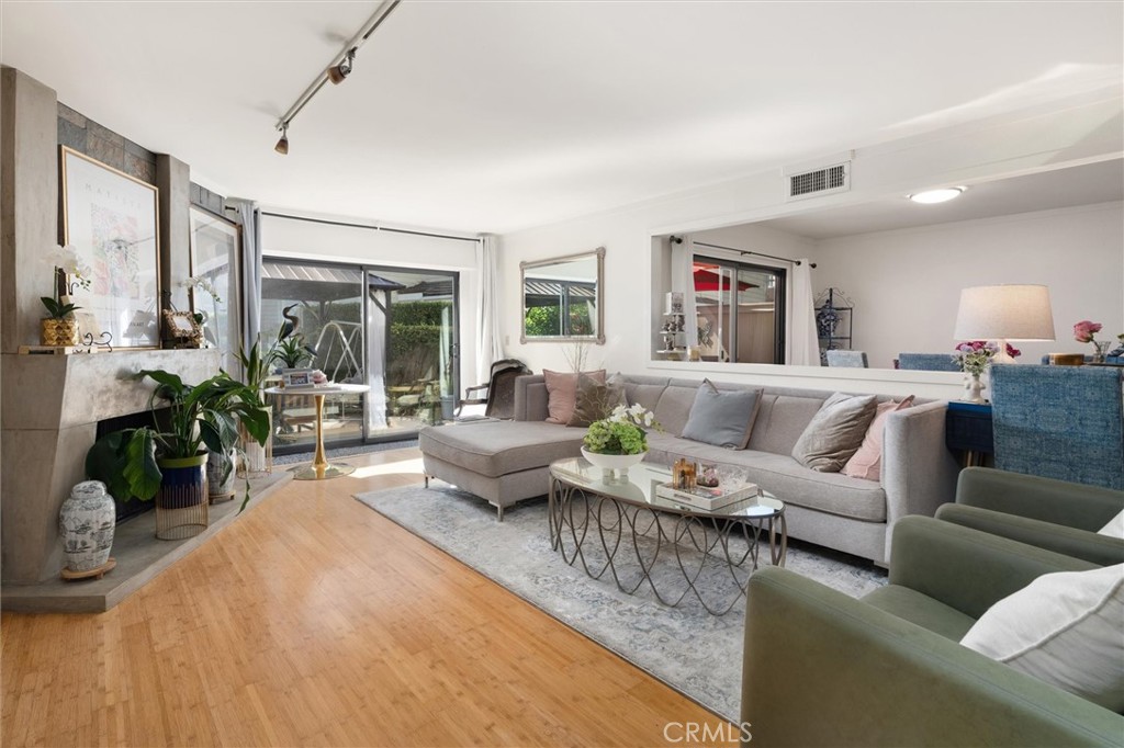 1218 S Westlake Boulevard A Property Photo 6