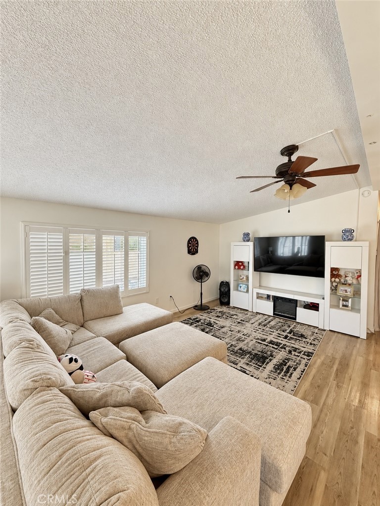 29021 Bouquet Canyon Road 252 Property Photo 3