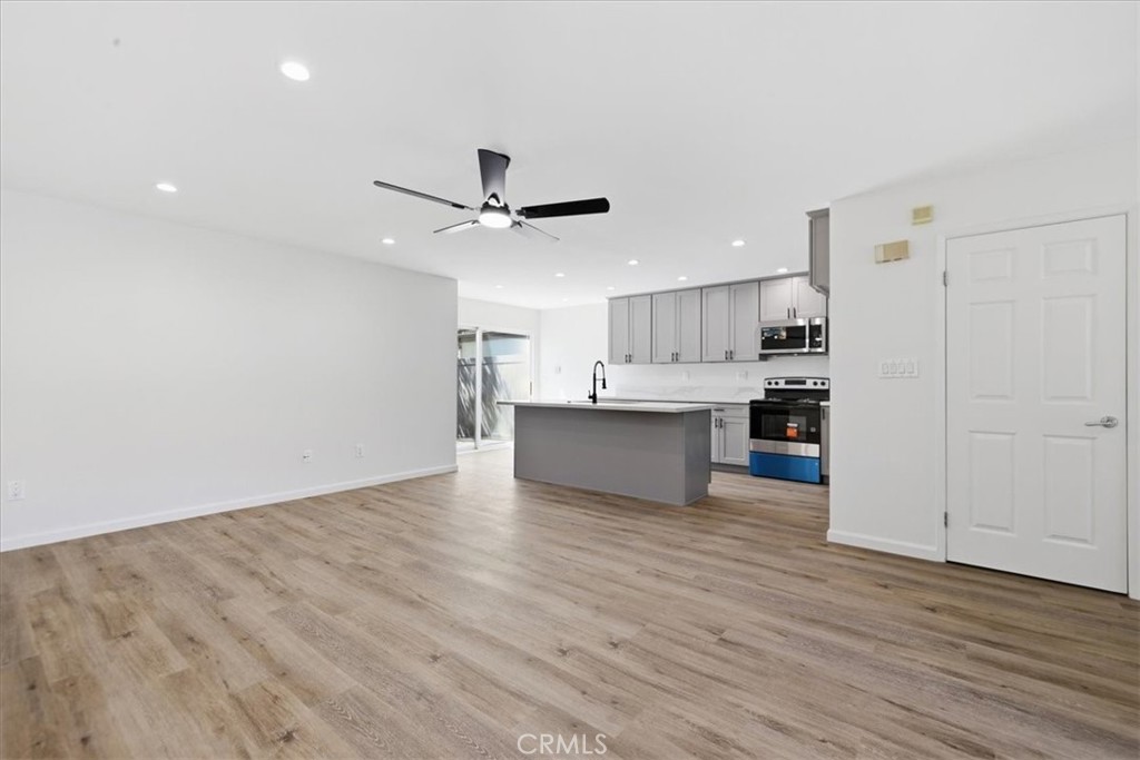 10445 Larwin Unit 3 3 Property Photo 10