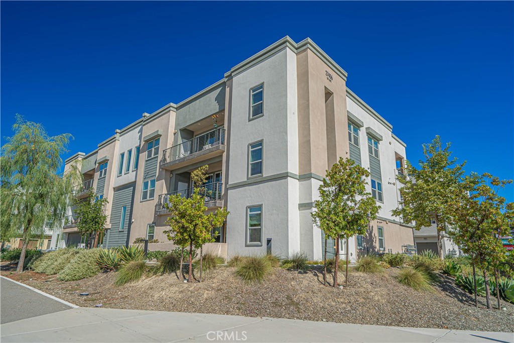 27406 Merlin 101 Property Photo 1