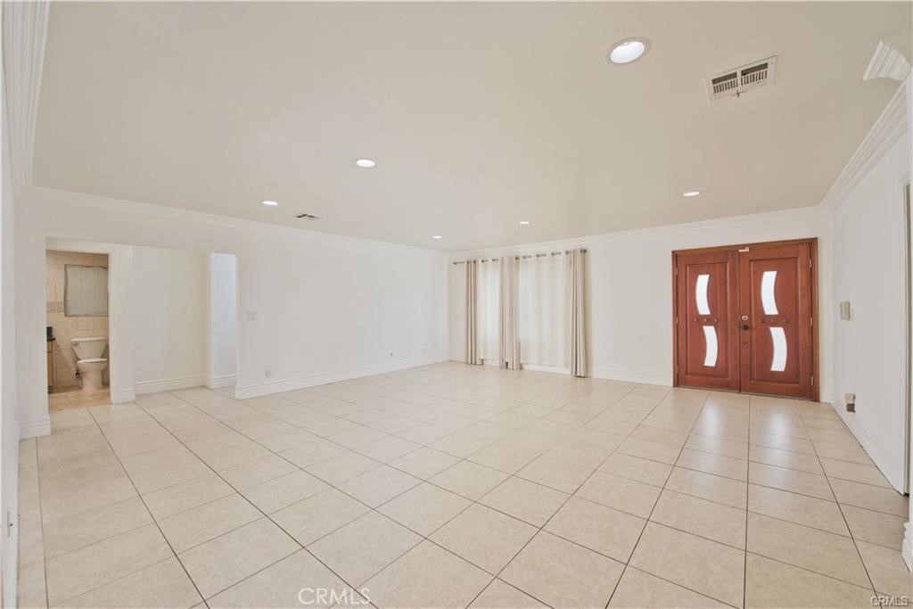 17404 Martha Street Property Photo 7