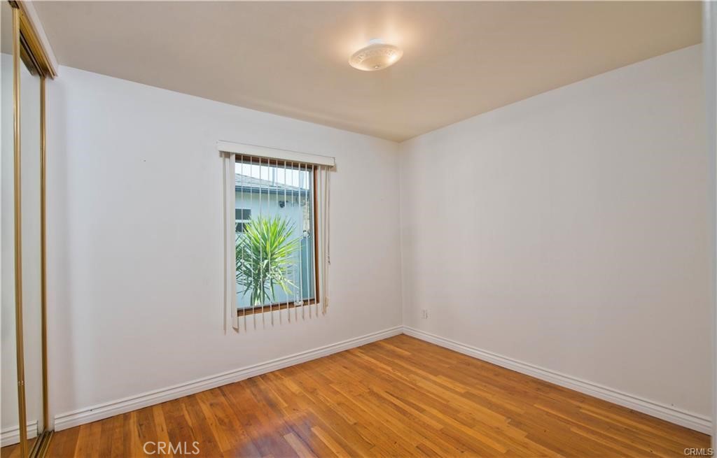 17404 Martha Street Property Photo 9