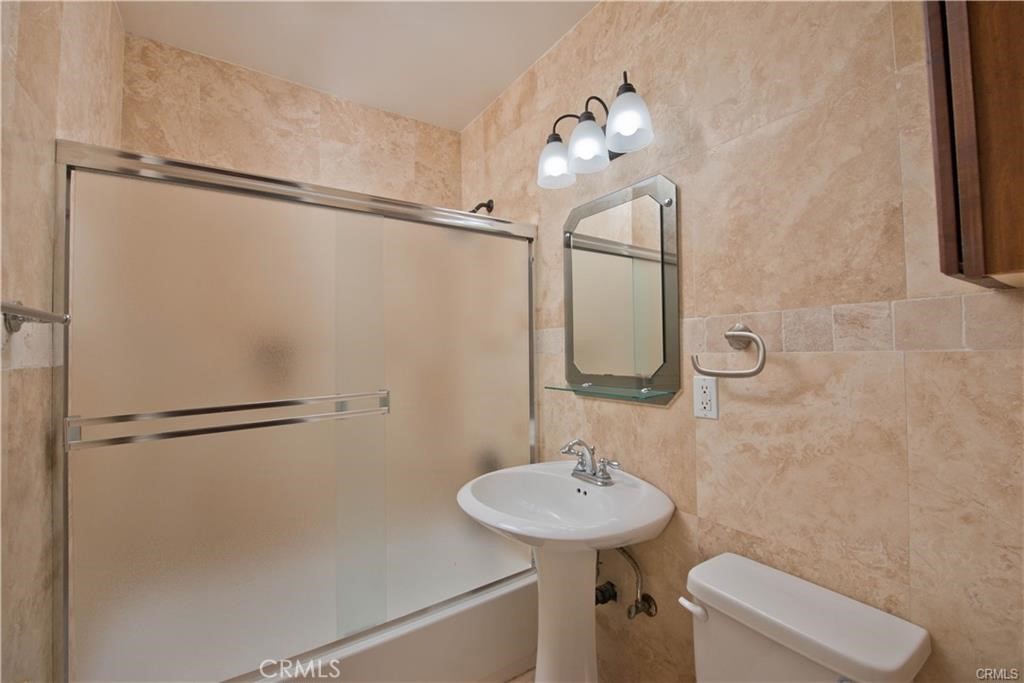 17404 Martha Street Property Photo 13