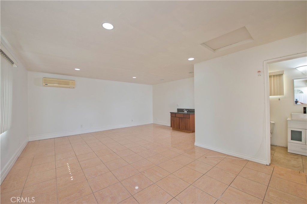 17404 Martha Street Property Photo 18