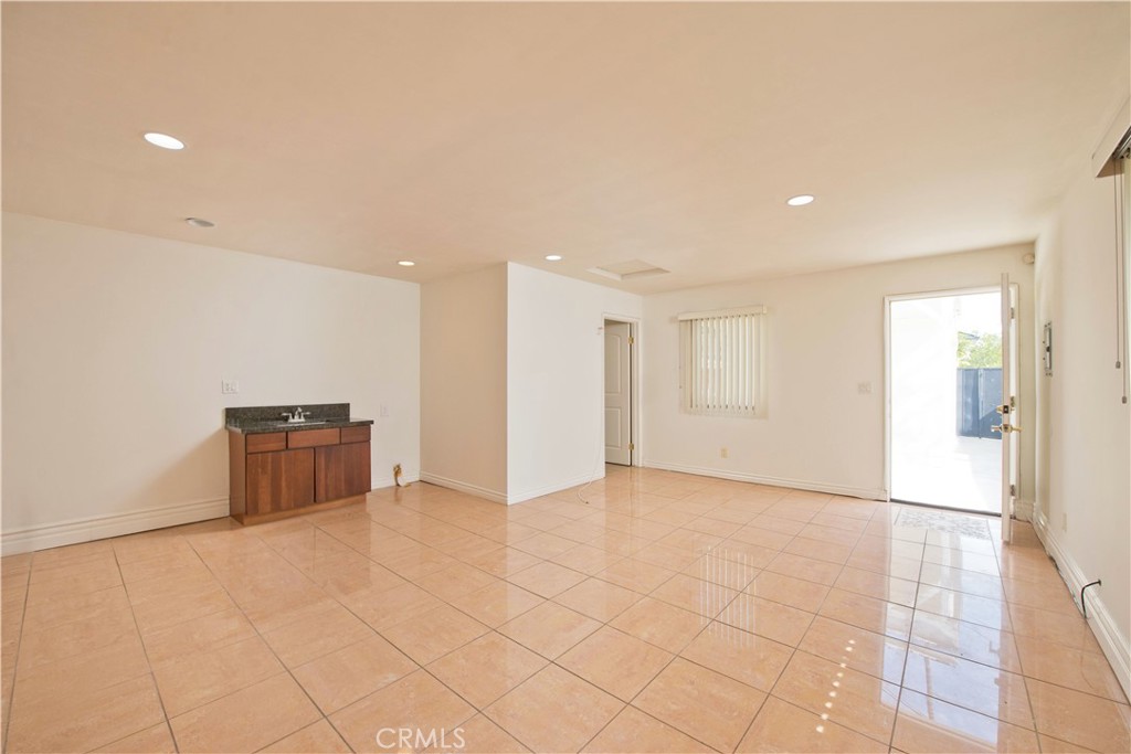 17404 Martha Street Property Photo 20