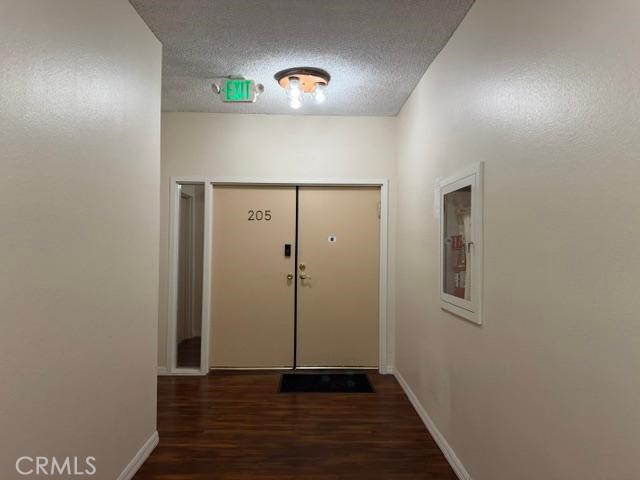 5237 Newcastle Avenue 205 Property Photo 3