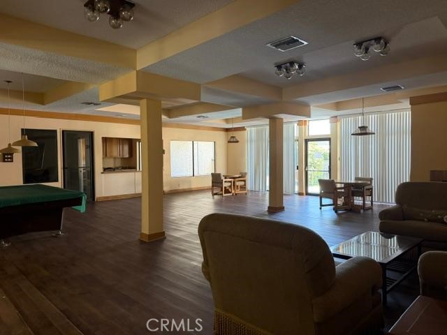 5237 Newcastle Avenue 205 Property Photo 6