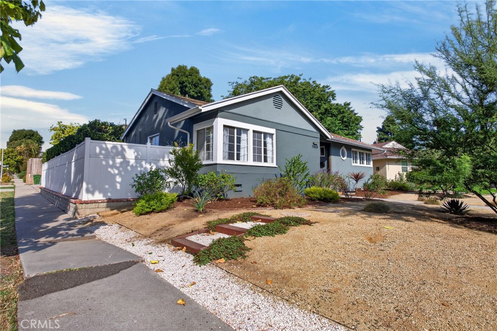 11031 Genesta Avenue Property Photo 1