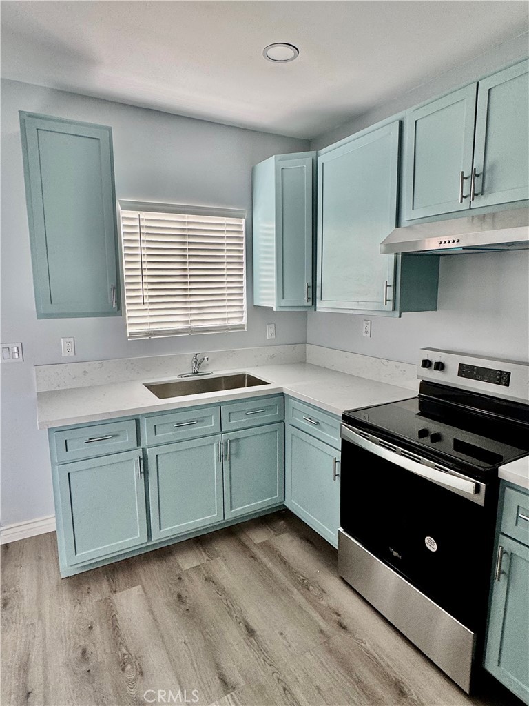 10133 Kester Avenue Property Photo 3