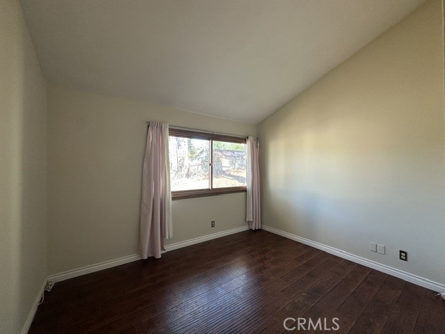 22137 Burbank Property Photo 23