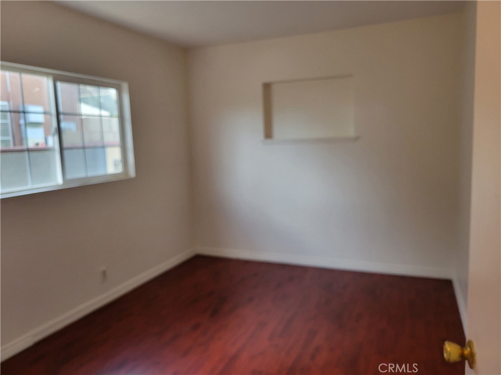 19207 Schoenborn Street Property Photo 22