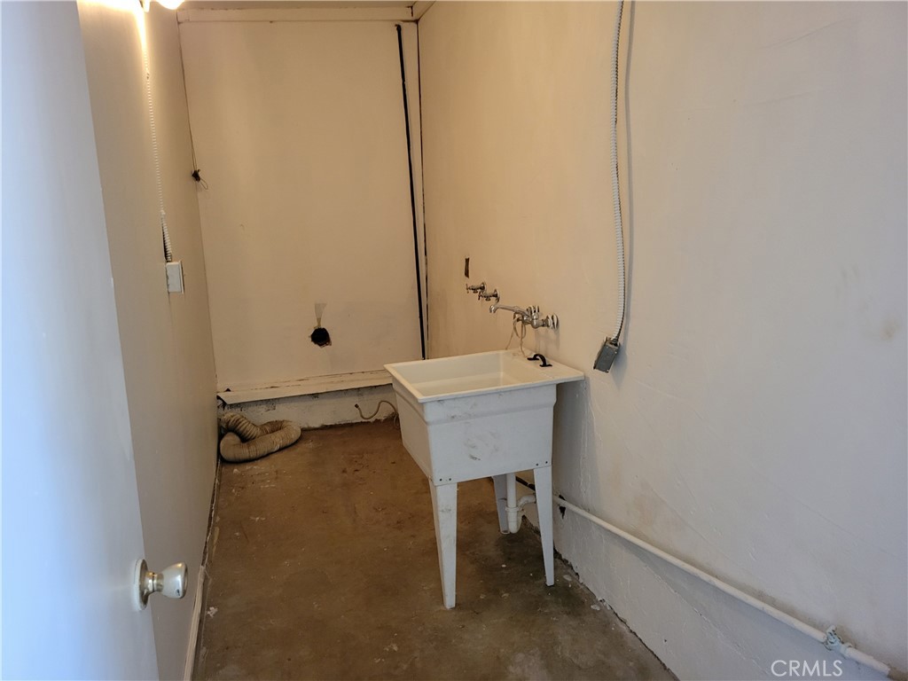 19207 Schoenborn Street Property Photo 28