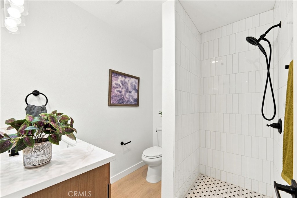 575 West Ave 28 Property Photo 12