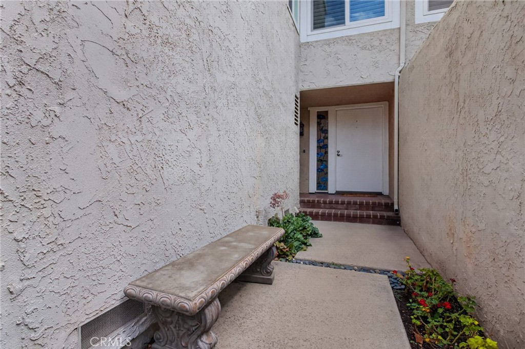 25142 Marci Property Photo 5
