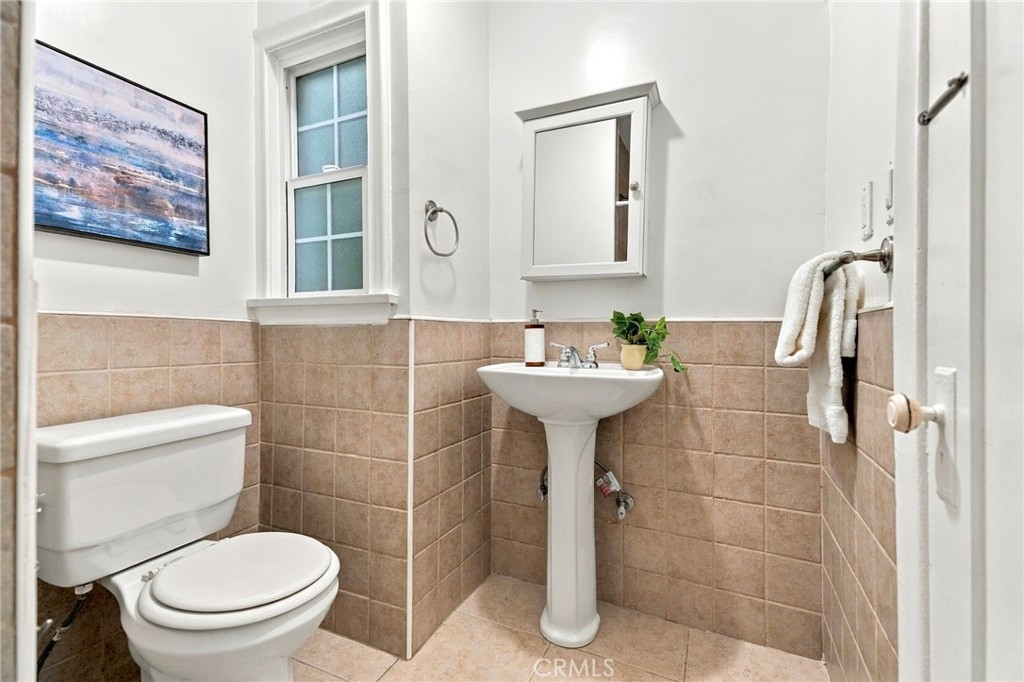 2839 Hillcrest Drive Property Photo 28