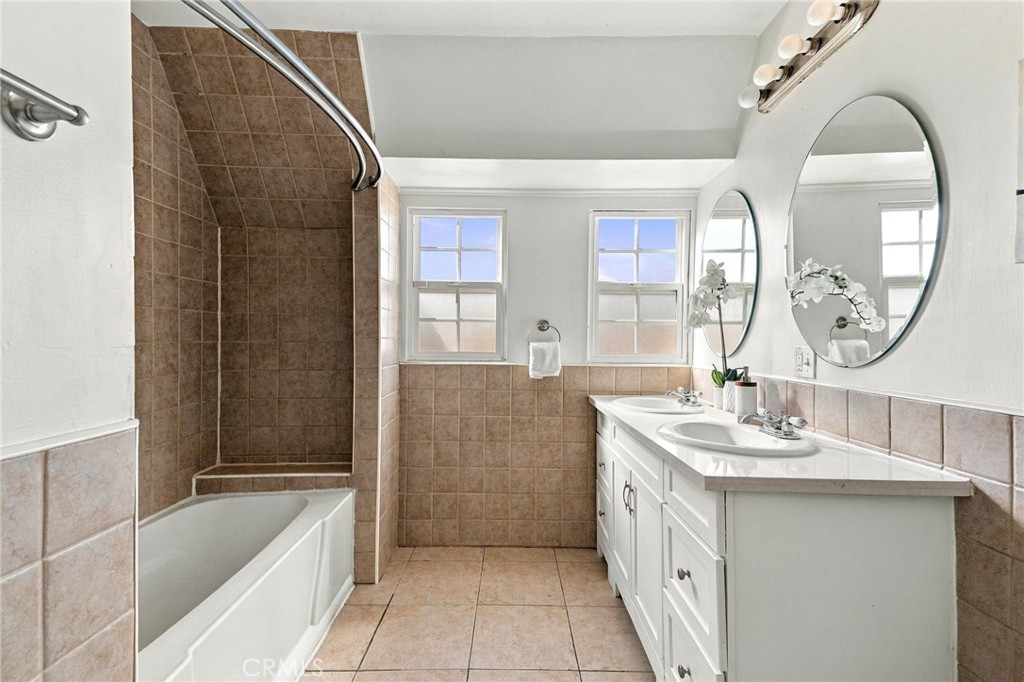 2839 Hillcrest Drive Property Photo 33