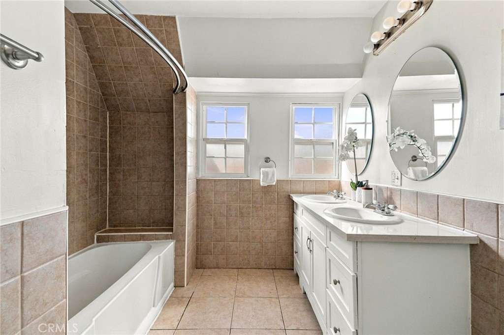 2839 Hillcrest Drive Property Photo 33