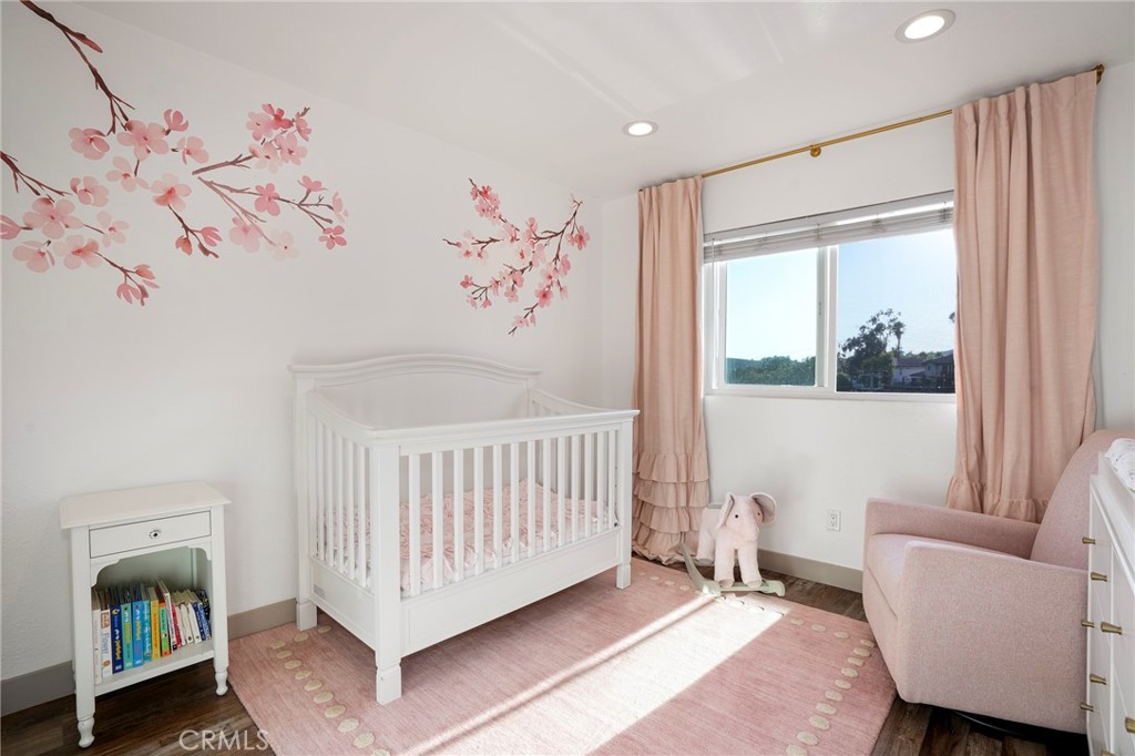 10110 Sunland Boulevard Property Photo 24