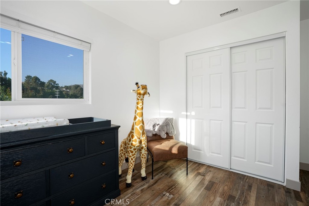 10110 Sunland Boulevard Property Photo 27