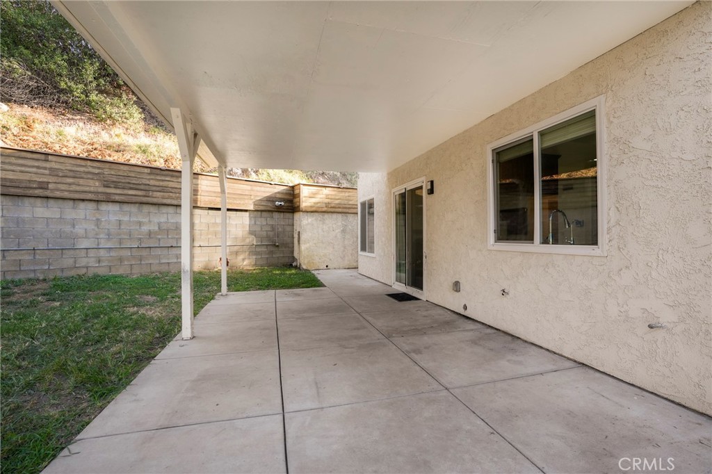 10110 Sunland Boulevard Property Photo 30
