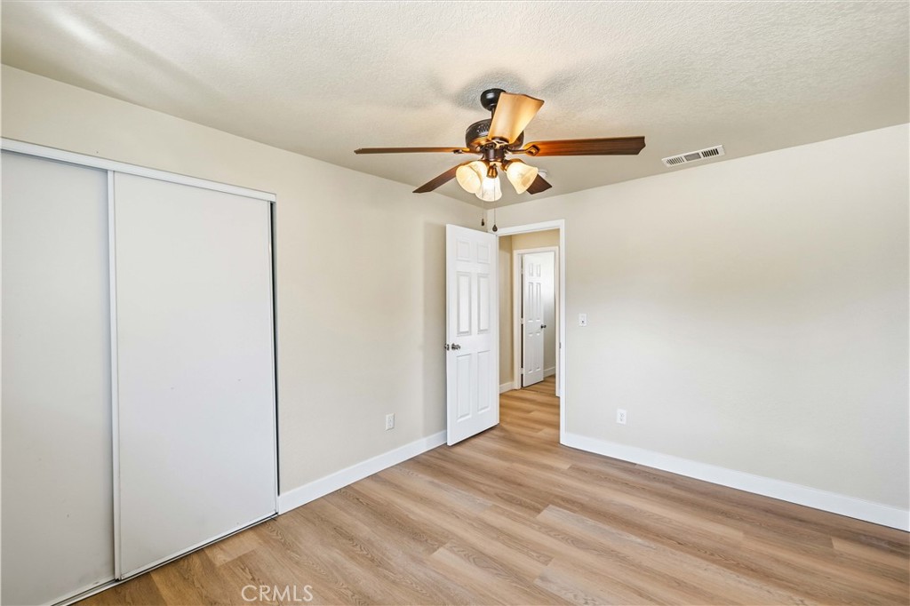 343 E Lingard Street Property Photo 12