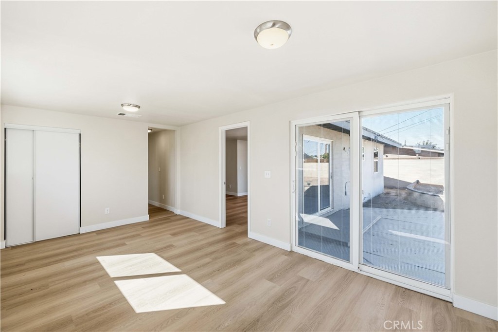 343 E Lingard Street Property Photo 19