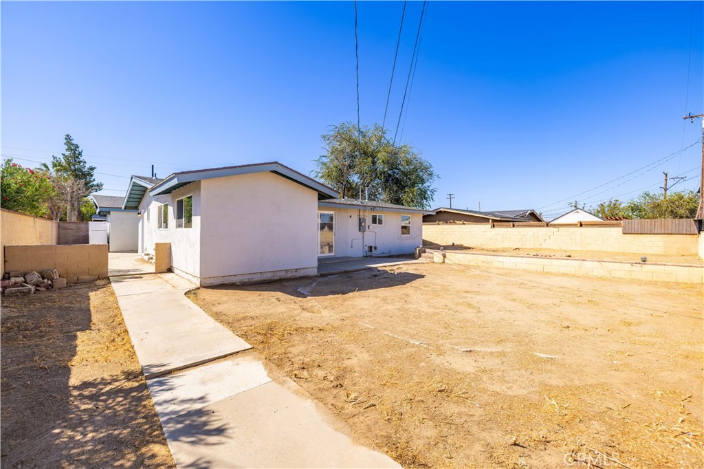 343 E Lingard Street Property Photo 22