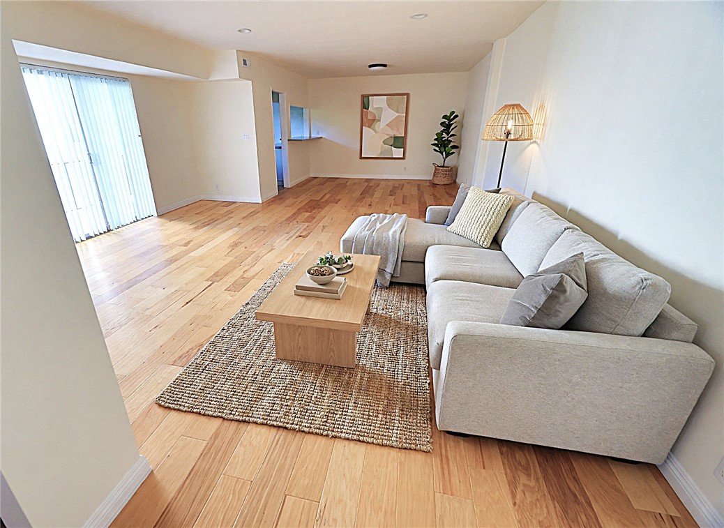 7309 Franklin Avenue 406 Property Photo 4