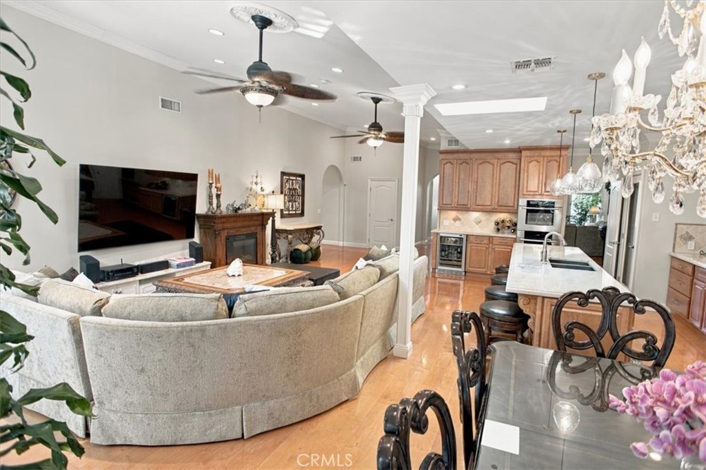 11915 Laughton Way Property Photo 13