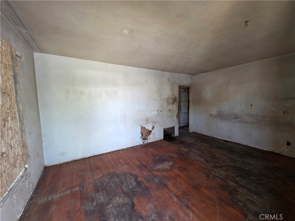 8263 Vantage Property Photo 4
