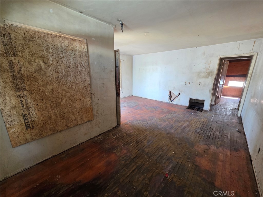 8263 Vantage Property Photo 7