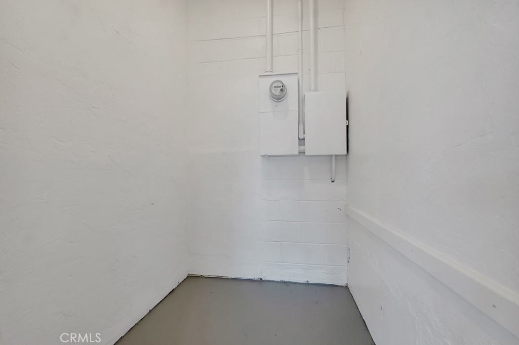 901 N Maclay Property Photo 6