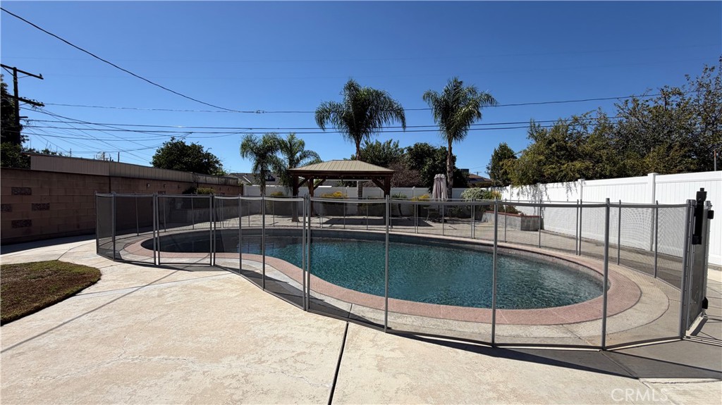 6547 Denny Property Photo 14