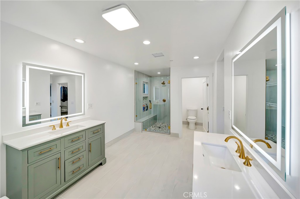 4330 4332 Alhama Dr Property Photo 34